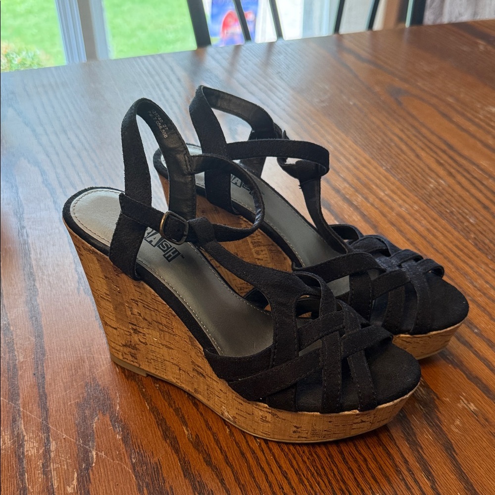 Brash black wedges 7
